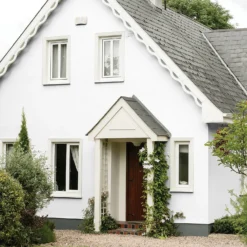 Sandtex® Ultra Smooth Masonry Paint Pure Brilliant White - 12L -Paint And Wallpaper Shop 12804843 2074870267629945