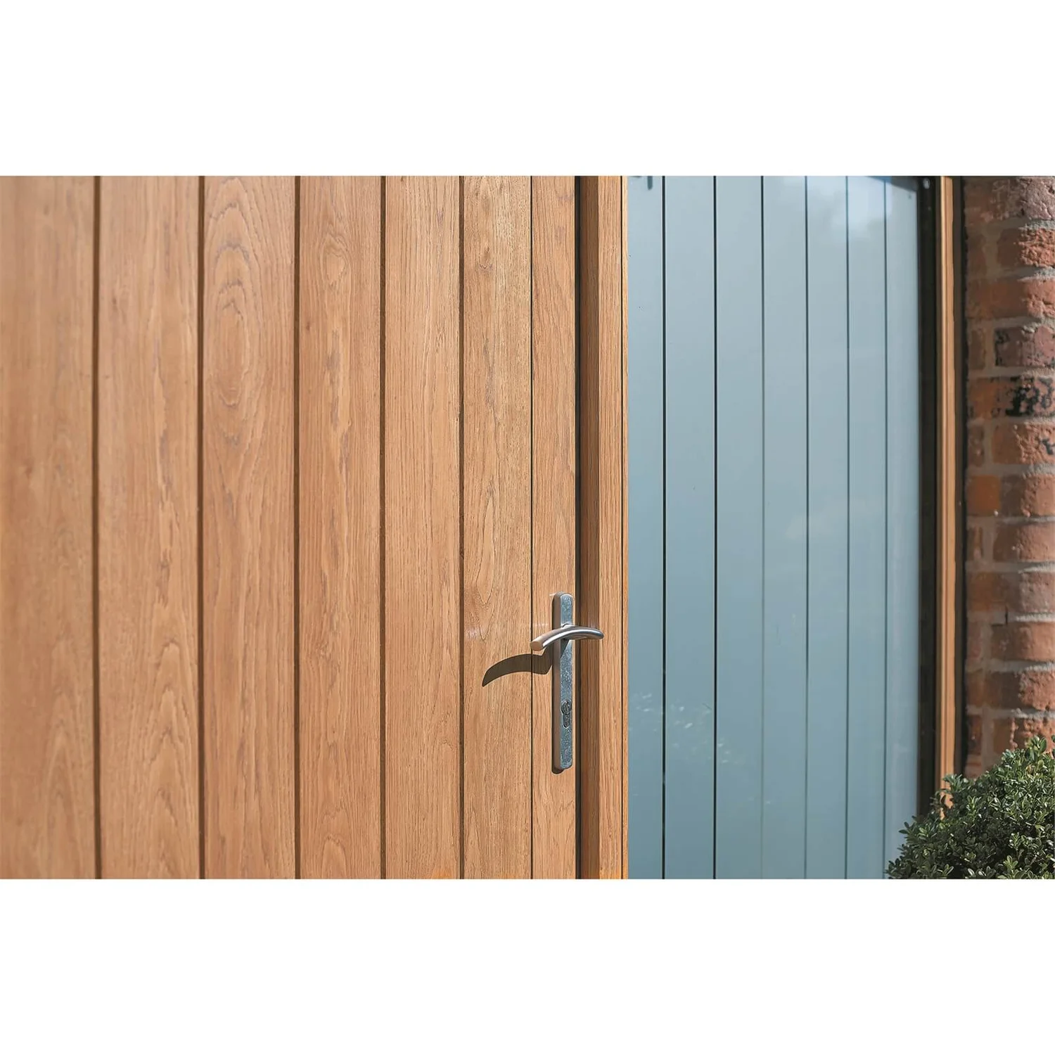 Ronseal Crystal Clear Outdoor Varnish Matt - 750ml 4 Ronseal Crystal Clear Outdoor Varnish Matt - 750ml - Image 2