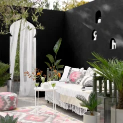 Sandtex® Ultra Smooth Masonry Paint Black - 5L -Paint And Wallpaper Shop 12810261 5414871318810136