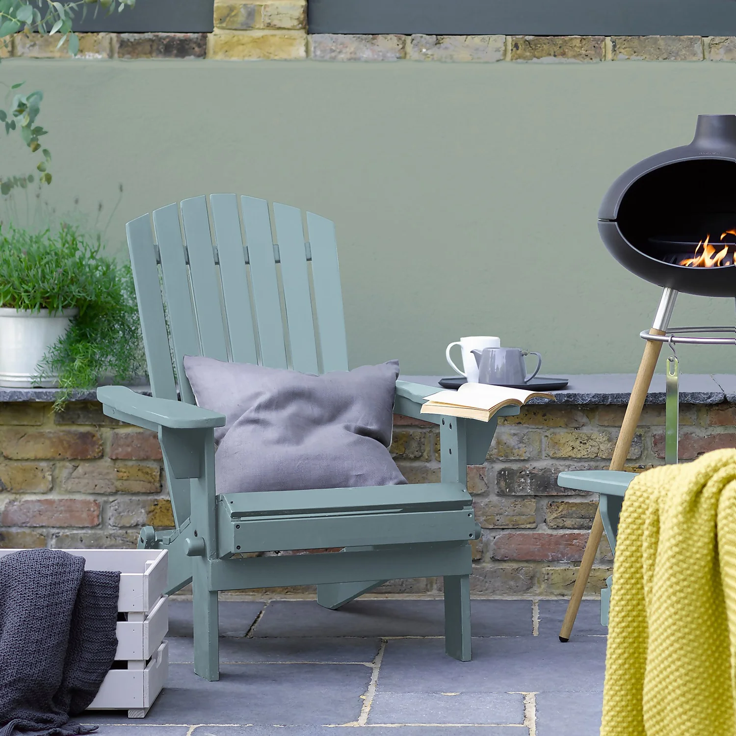 Sandtex® Exterior 10 Year Satin Paint Gentle Blue - 750ml 6 Sandtex® Exterior 10 Year Satin Paint Gentle Blue - 750ml - Image 4