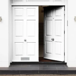 Sandtex® Exterior One Coat Satin Paint Pure Brilliant White - 750ml -Paint And Wallpaper Shop 12813670 1884871813231649