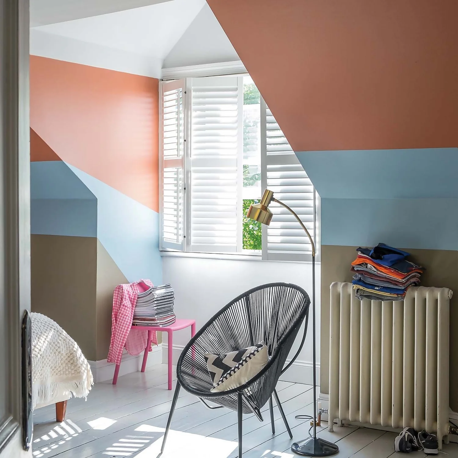 Farrow & Ball Modern Eggshell Paint Red Earth - 2.5L 4 Farrow & Ball Modern Eggshell Paint Red Earth - 2.5L - Image 2