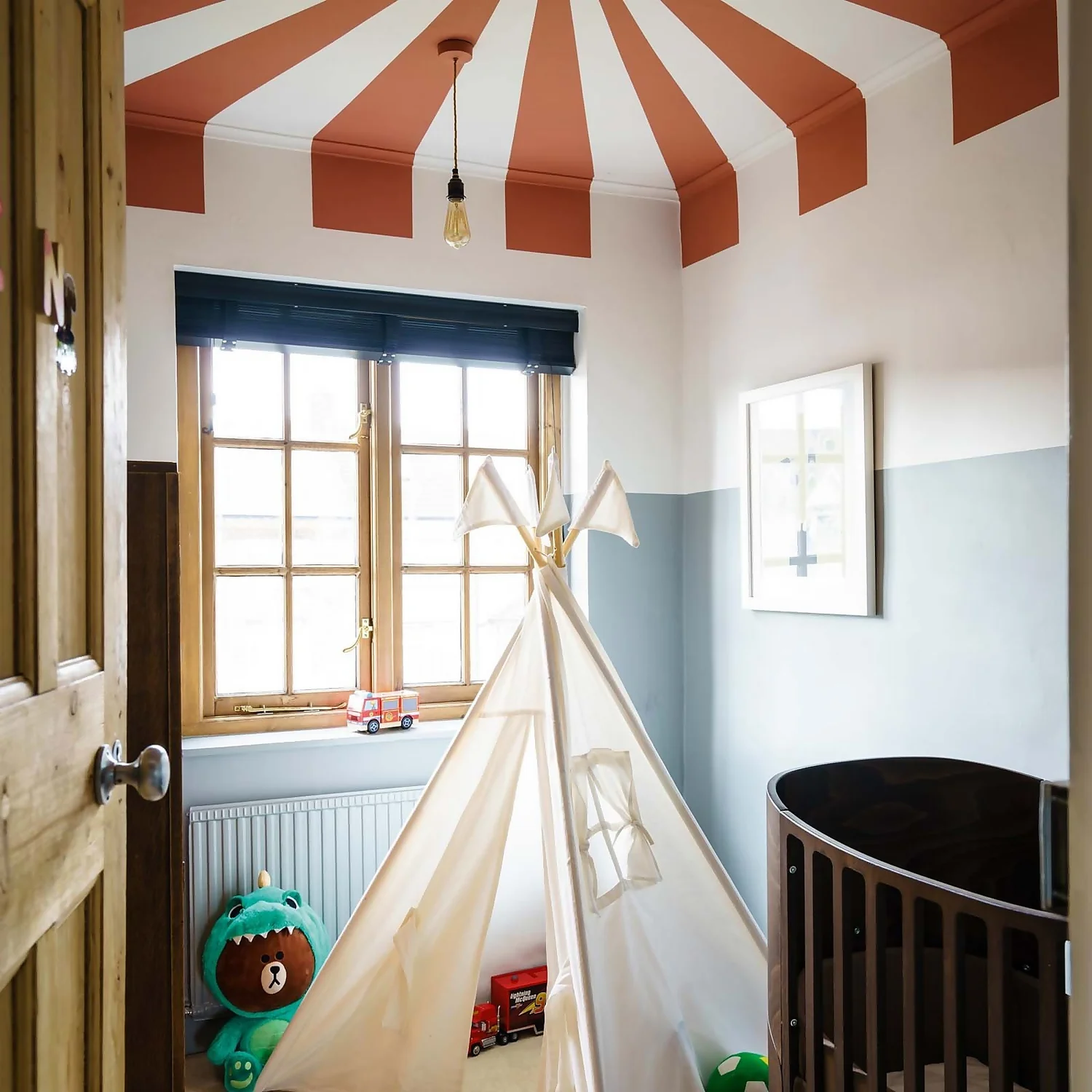 Farrow & Ball Modern Eggshell Paint Blazer - 750ml 4 Farrow & Ball Modern Eggshell Paint Blazer - 750ml - Image 2