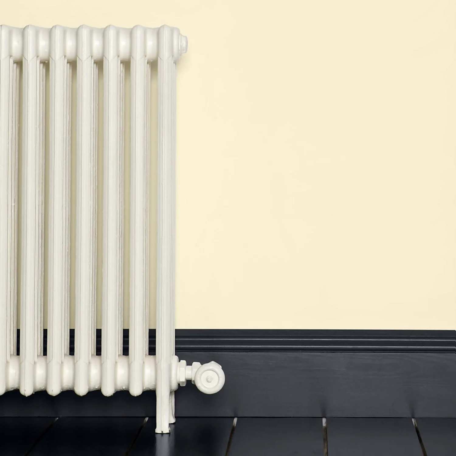 Farrow & Ball Modern Eggshell Paint Tallow - 750ml 4 Farrow & Ball Modern Eggshell Paint Tallow - 750ml - Image 2