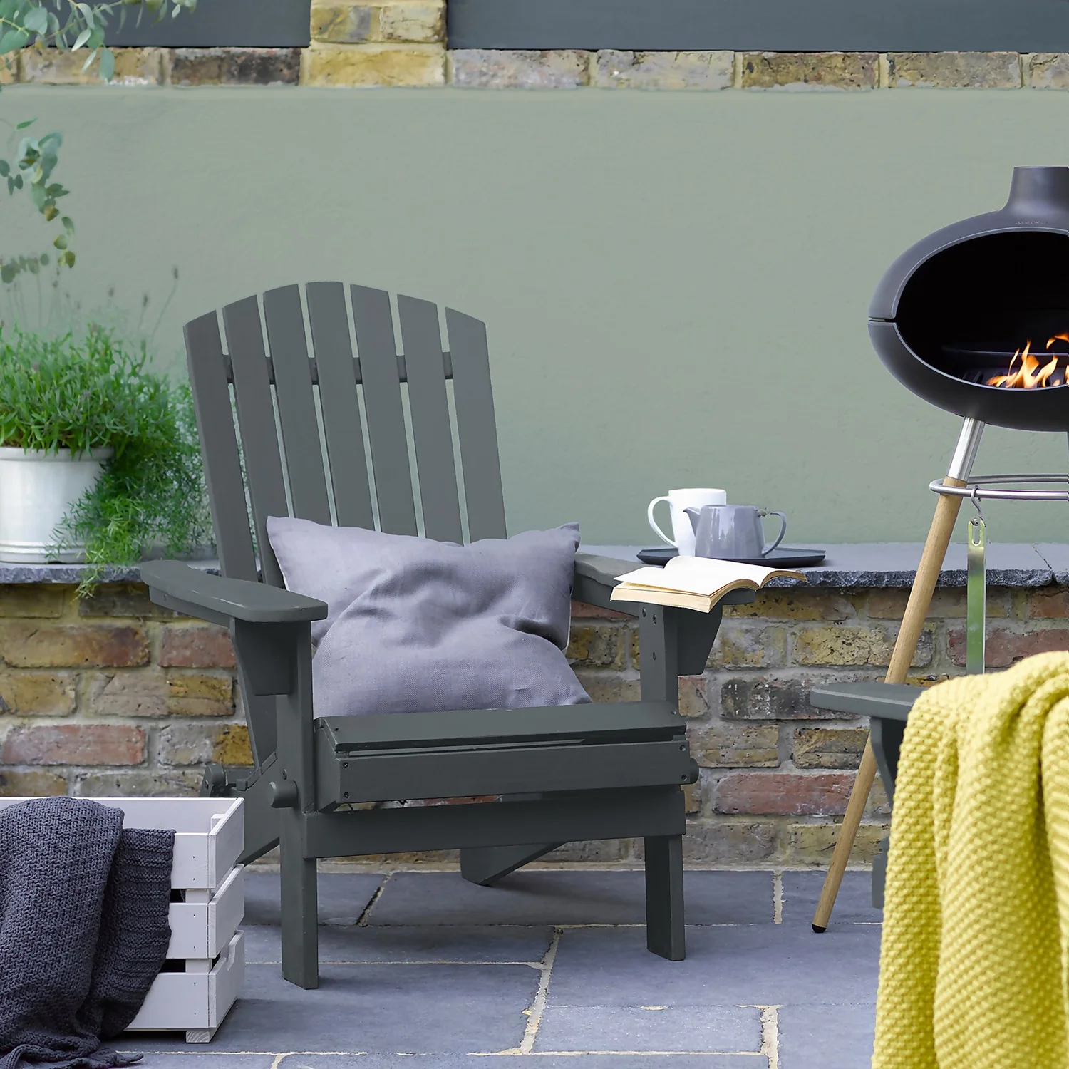 Sandtex® 10 Year Satin Paint Seclusion - 2.5L 6 Sandtex® 10 Year Satin Paint Seclusion - 2.5L - Image 4