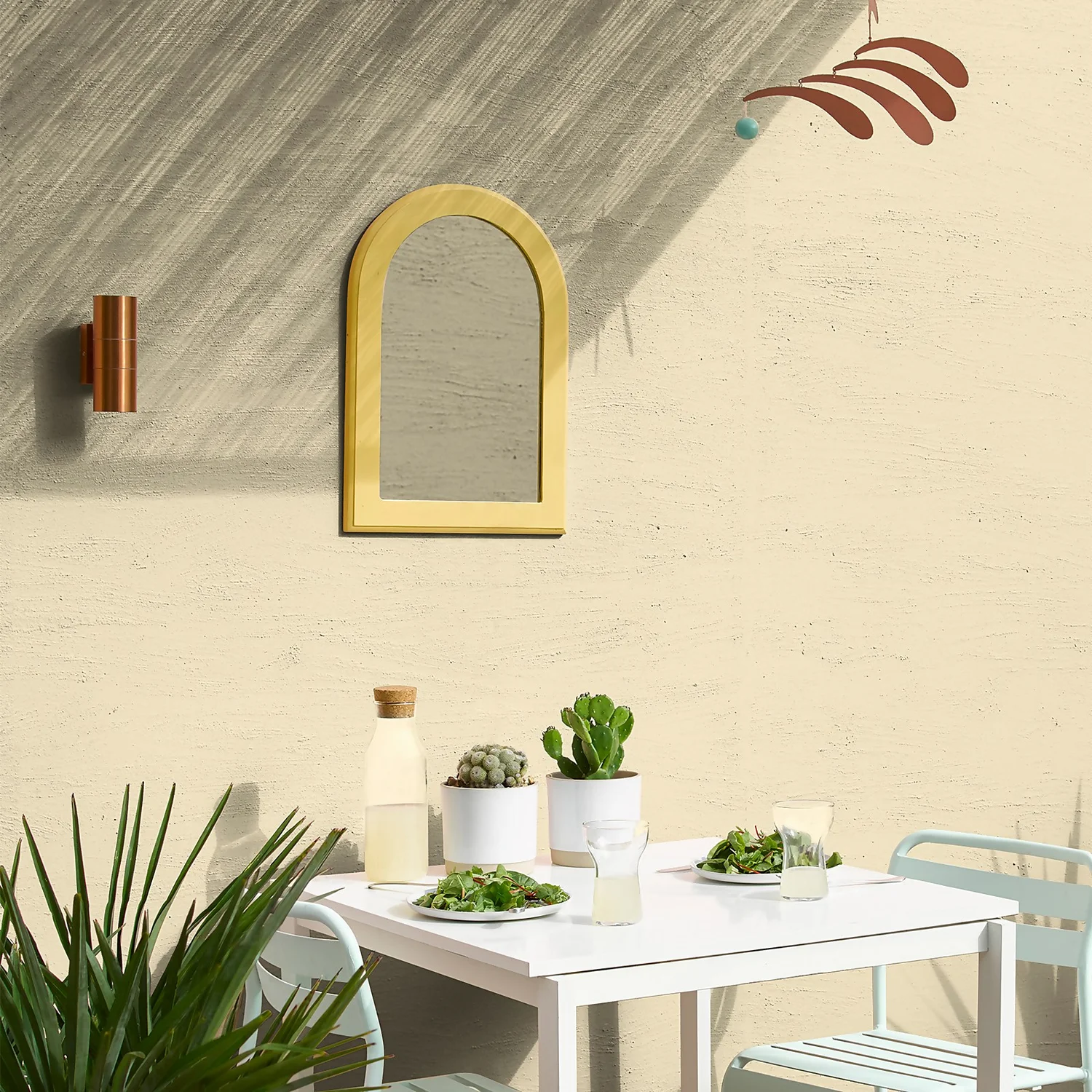 Sandtex® Ultra Smooth Masonry Paint Oatmeal - 10L 6 Sandtex® Ultra Smooth Masonry Paint Oatmeal - 10L - Image 4