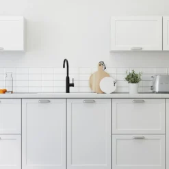 Maison Deco Refresh Kitchen Cupboards, Worktops & Splashbacks Paint Cool White - 2L -Paint And Wallpaper Shop 12878349 1584866386760045