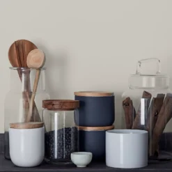 Crown Easyclean Kitchen Paint Grey Putty - 0.04L -Paint And Wallpaper Shop 12886621 3374853989746873