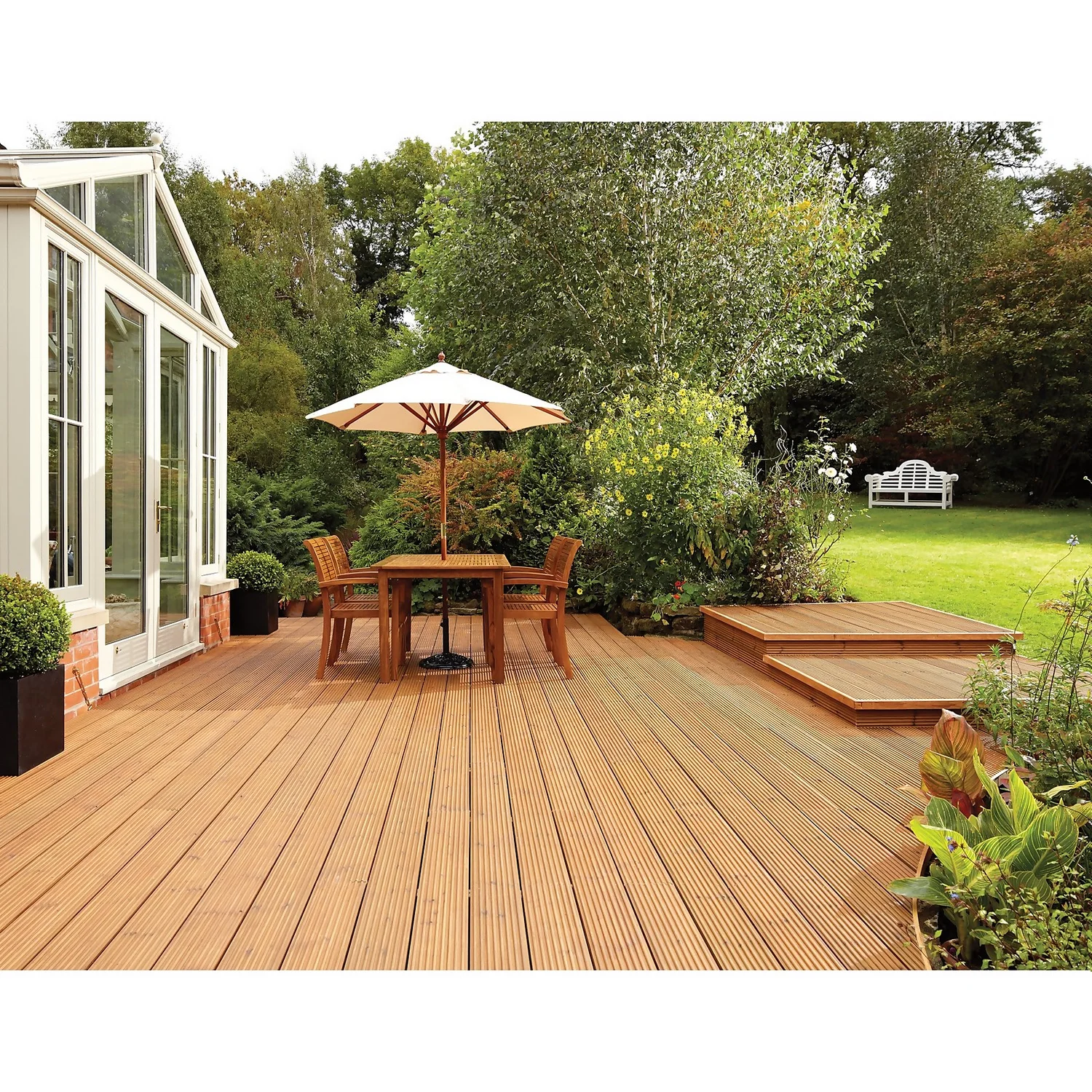 Ronseal Ultimate Protection Decking Stain Country Oak - 5L 4 Ronseal Ultimate Protection Decking Stain Country Oak - 5L - Image 2