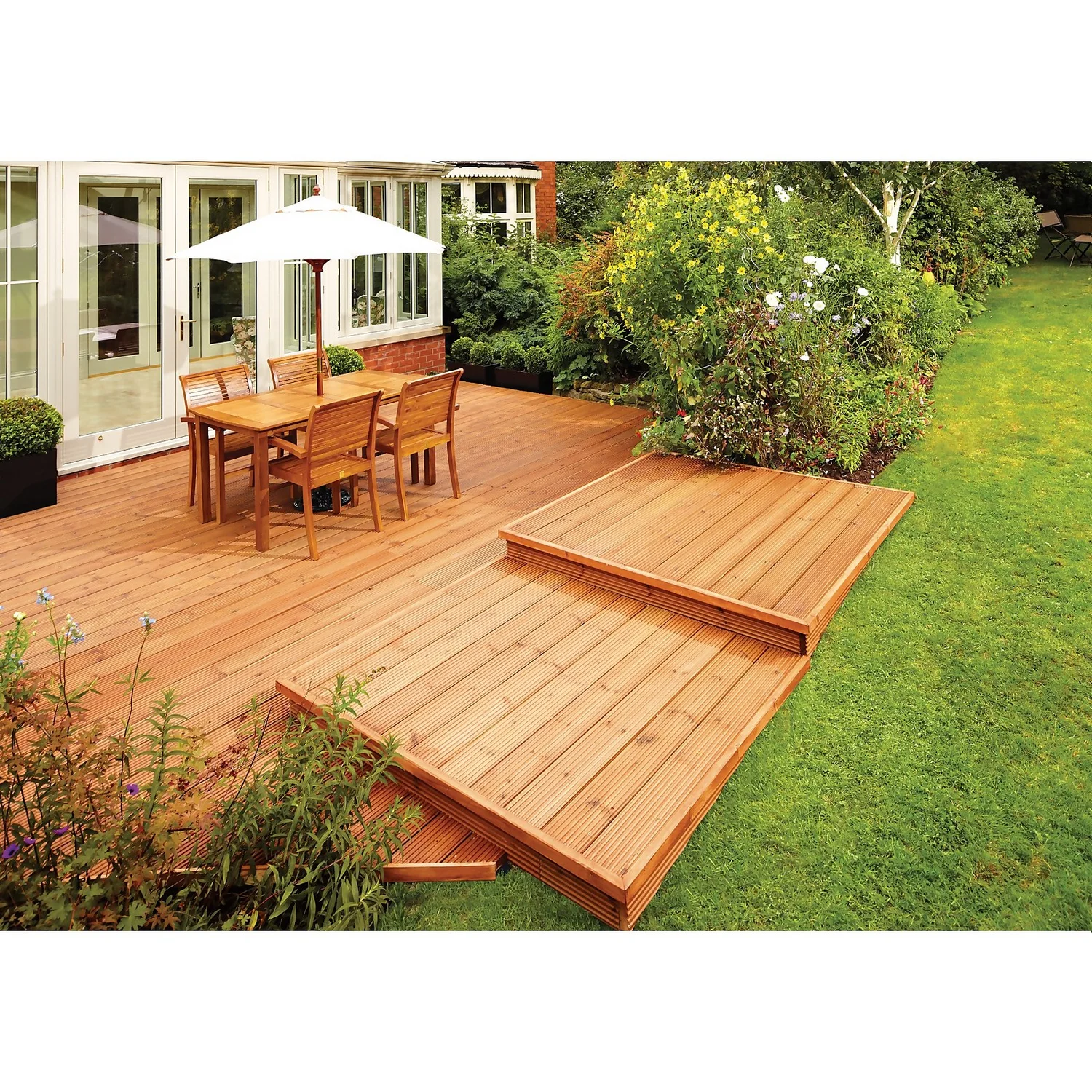 Ronseal Ultimate Protection Decking Stain Country Oak - 5L 5 Ronseal Ultimate Protection Decking Stain Country Oak - 5L - Image 3