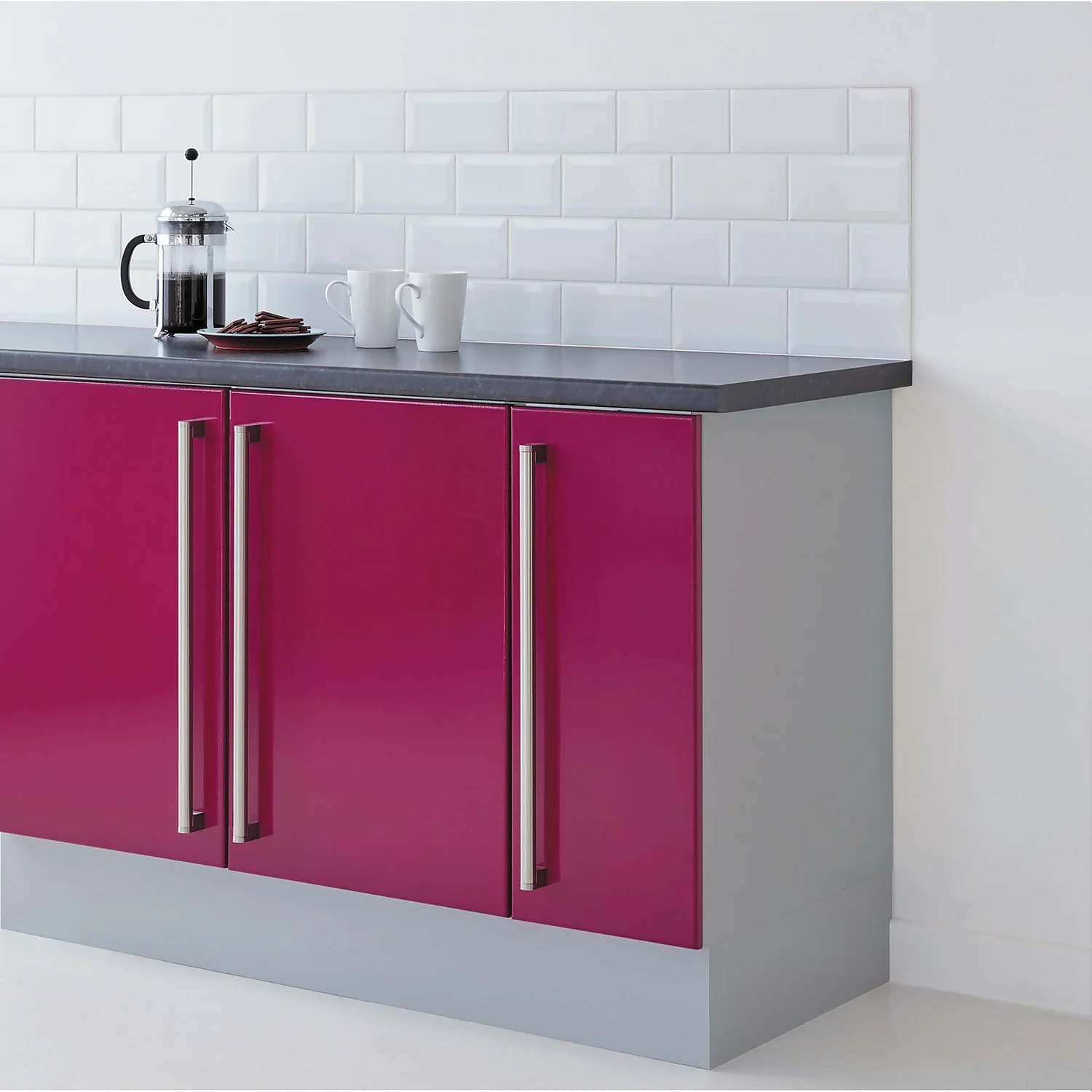 Ronseal One Coat Tile Paint White Satin - 750ml 5 Ronseal One Coat Tile Paint White Satin - 750ml - Image 3