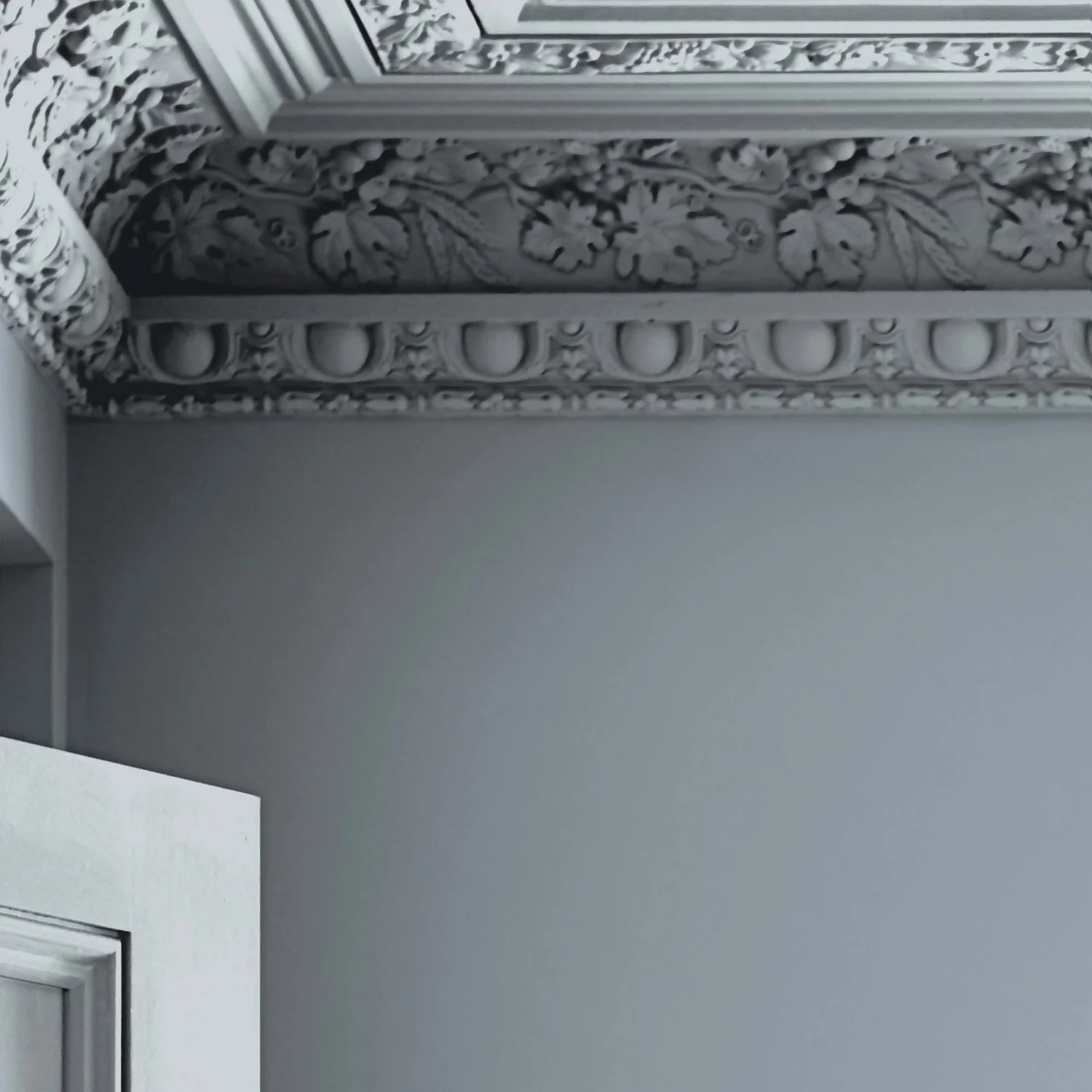 Laura Ashley Matt Emulsion Paint Chalk Blue - 2.5L 5 Laura Ashley Matt Emulsion Paint Chalk Blue - 2.5L - Image 3