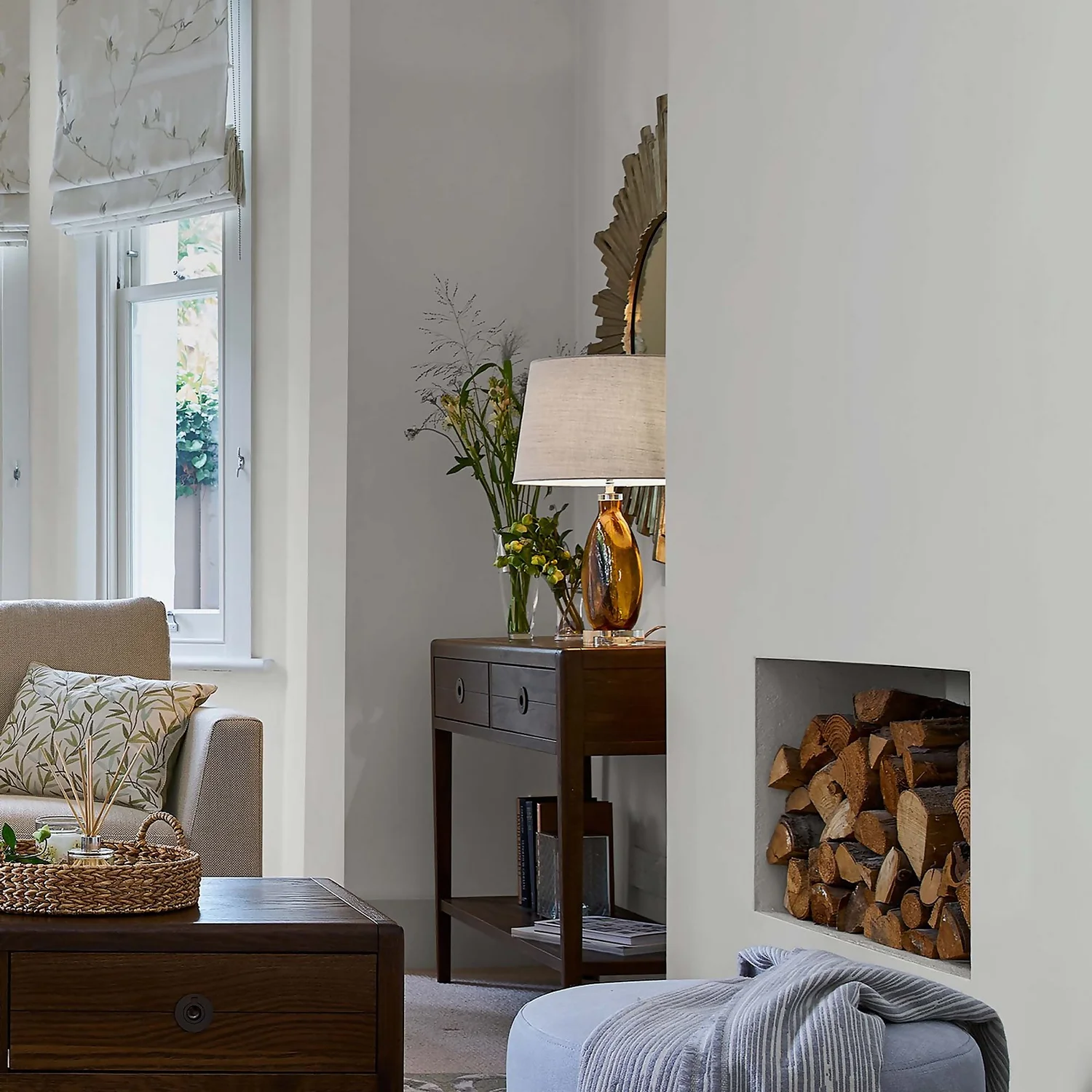 Laura Ashley Eggshell Paint Cotton White - 750ml 4 Laura Ashley Eggshell Paint Cotton White - 750ml - Image 2