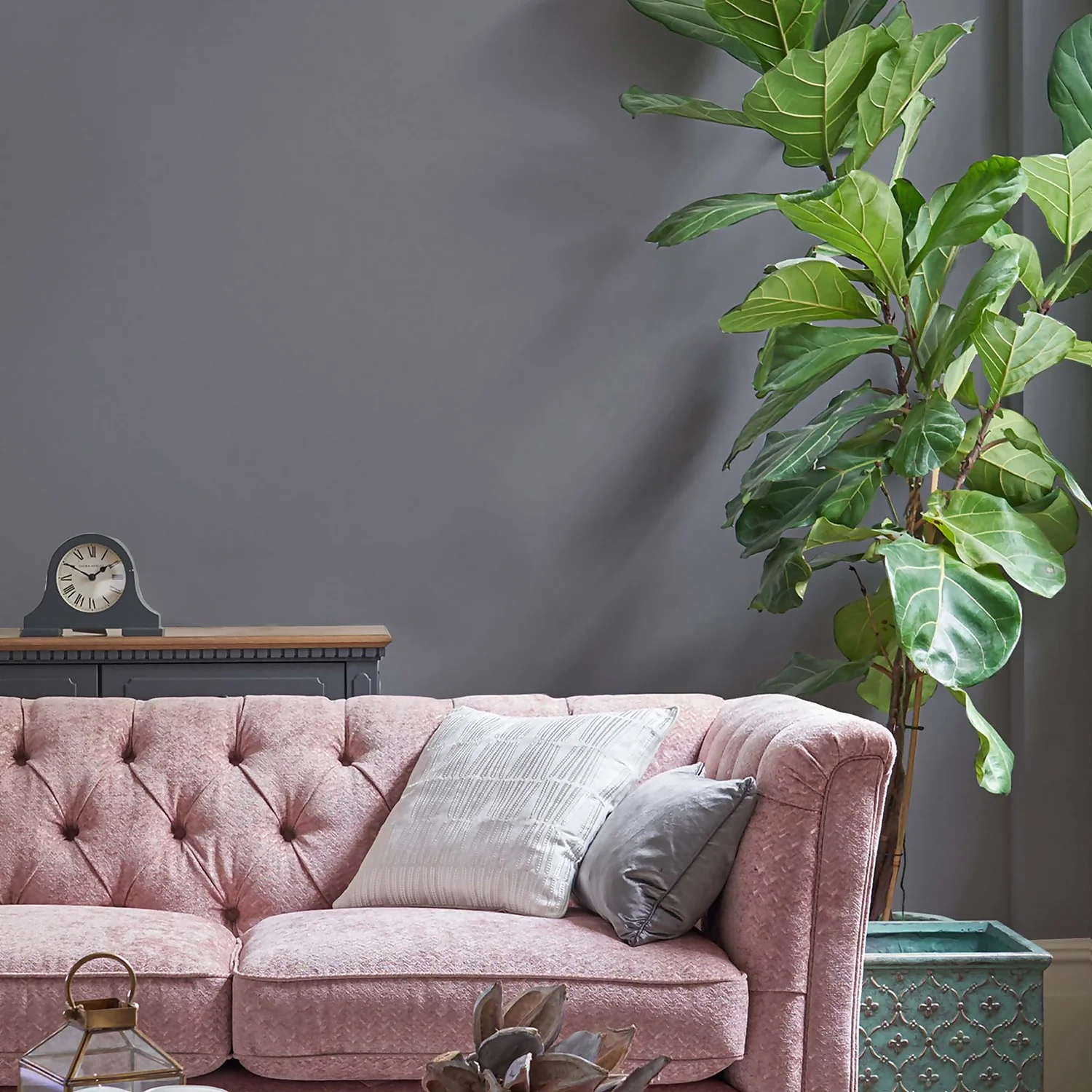 Laura Ashley Eggshell Paint Pale Iris - 750ml 4 Laura Ashley Eggshell Paint Pale Iris - 750ml - Image 2