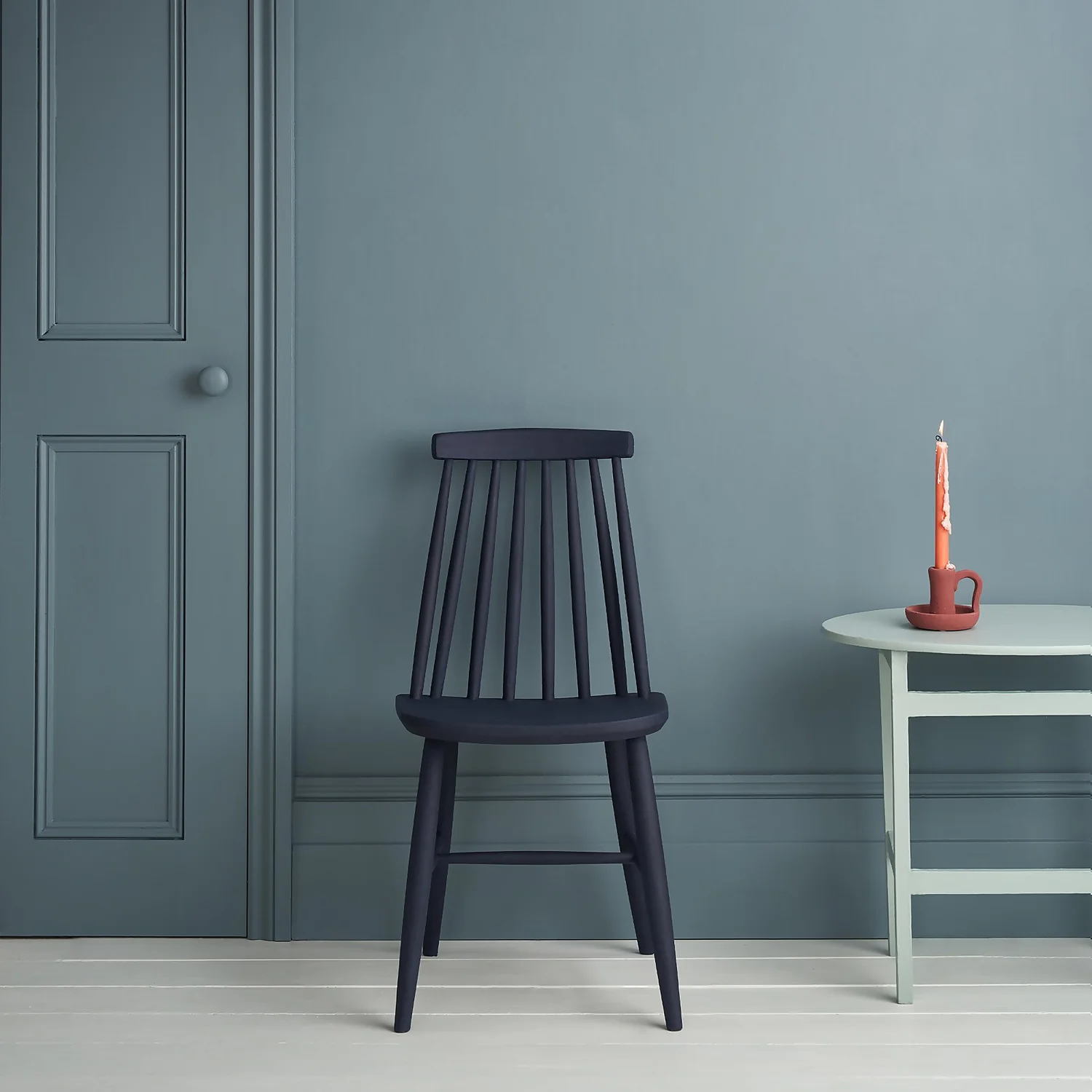 Annie Sloan Satin Paint Cambrian Blue - 750ml 4 Annie Sloan Satin Paint Cambrian Blue - 750ml - Image 2